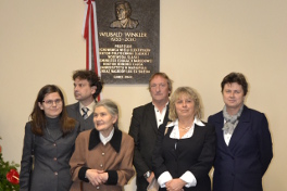 Odsłonięcie tablicy pamiątkowej poświęconej pamięci Profesora Wilibalda Winklera